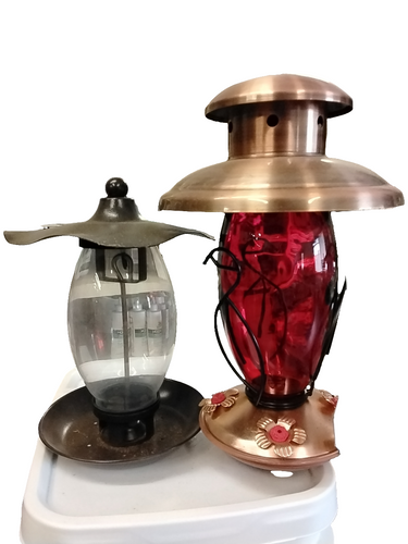 Glass Hummingbird feeder