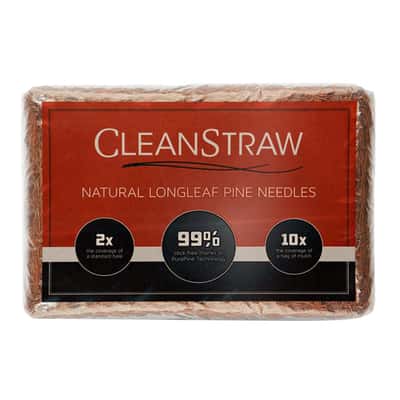Clean Straw Pine Needles