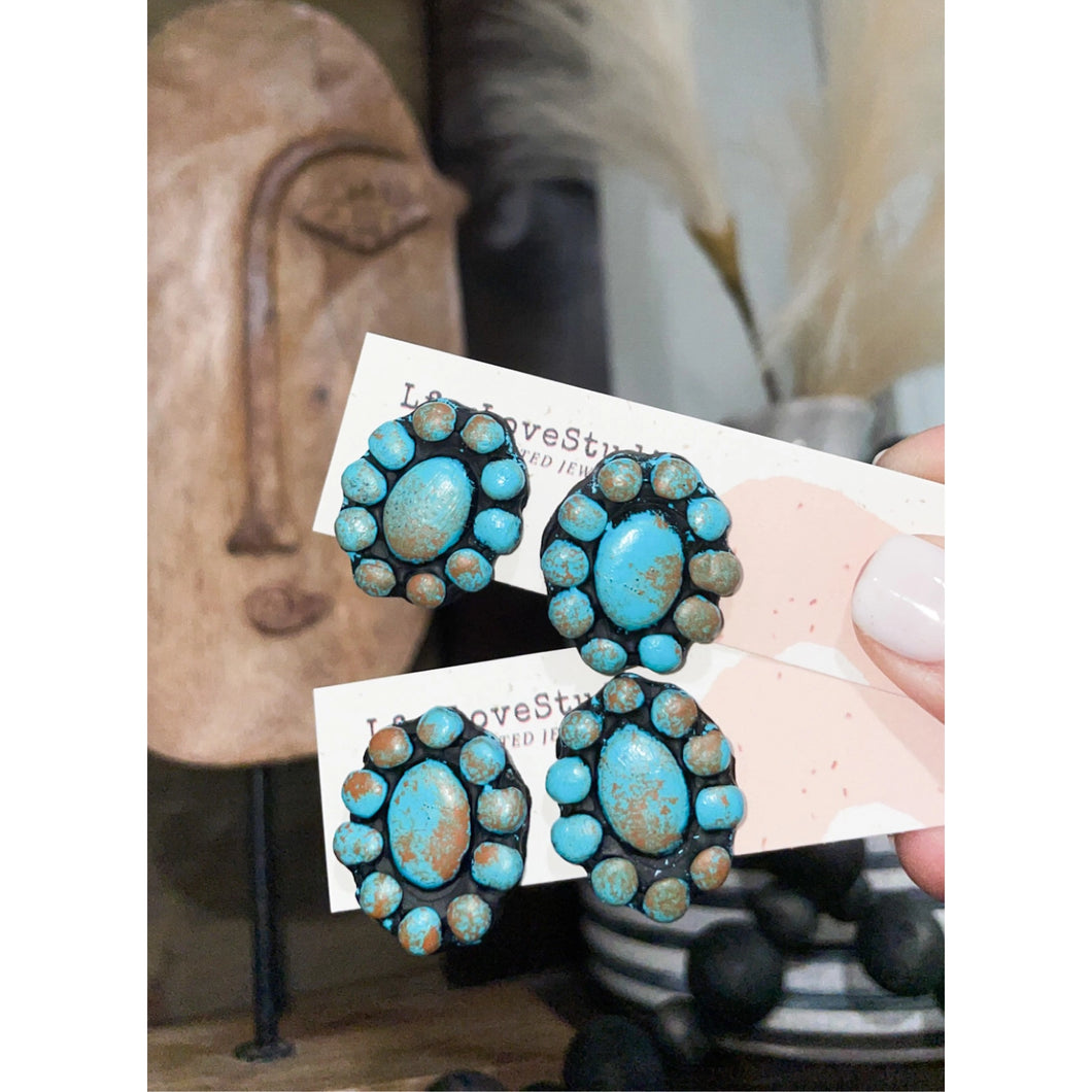 Rustic Stud Earring